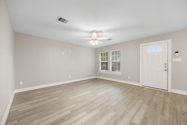 Building Photo - 6710 Mcwilliams Dr