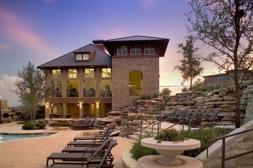 Foto del edificio - 6433 Champion Grandview Way