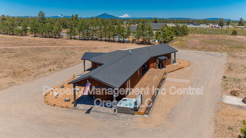 Foto principal - 66966 Gist Rd