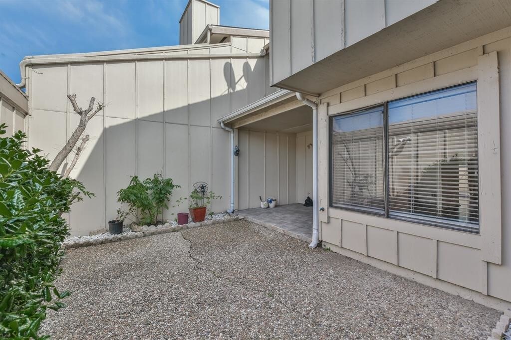 2816 Windchase Blvd, Houston, TX 77082 Townhome Rentals in Houston TX