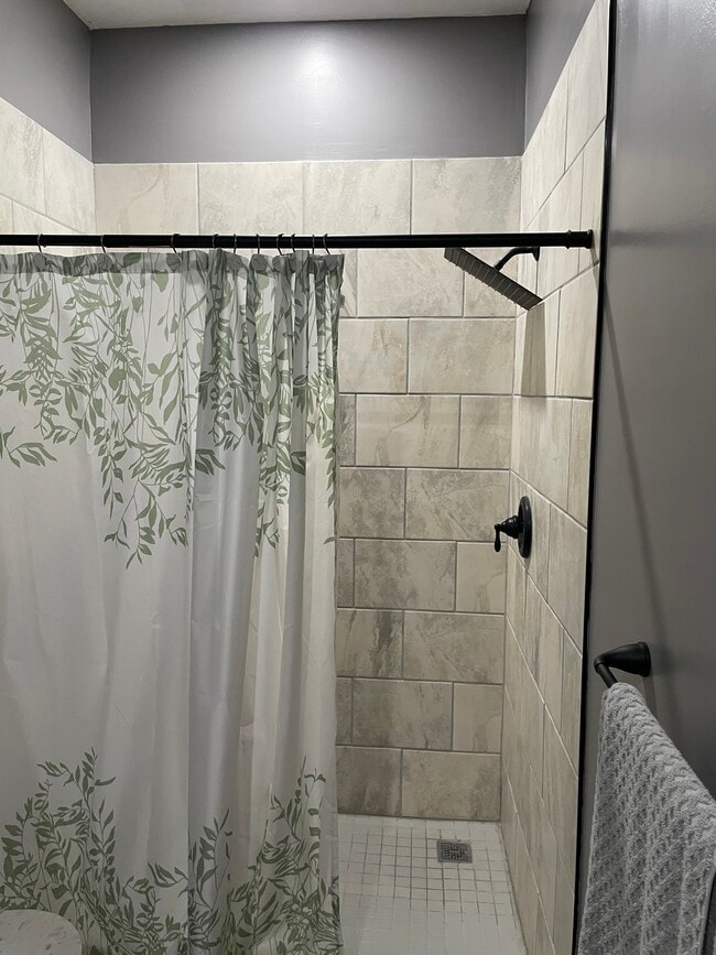 Building Photo - 340 White Stocking Rd Ext