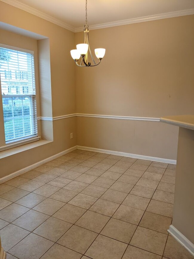 Foto del edificio - Townhome w/ Easy Access to I485/Shopping/R...