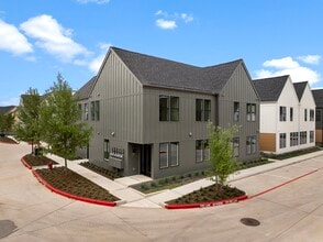 Building Photo - 1941 Sawdust Rd