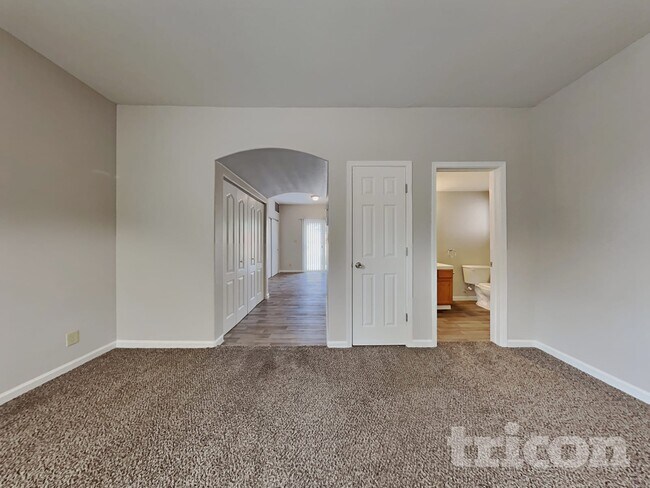 Foto del edificio - 9665 Meadowstar Dr