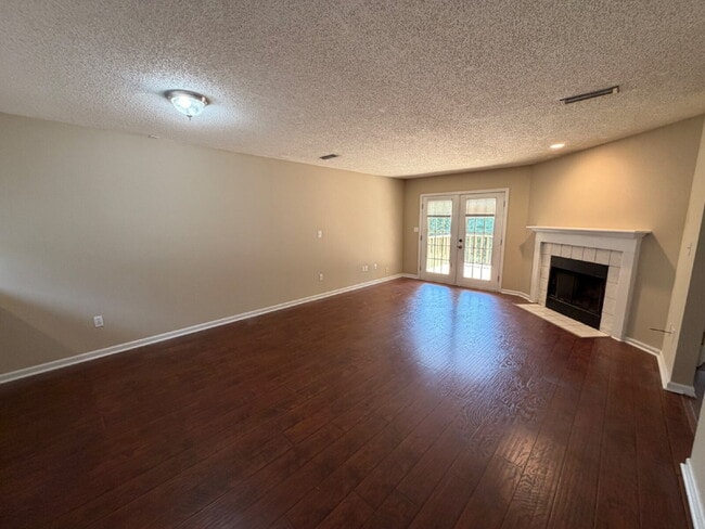 Building Photo - Unit #1 in triplex available FOR RENT in Taylor, AL