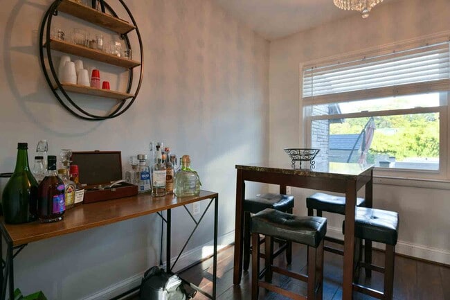 Building Photo - 132 35th St NE