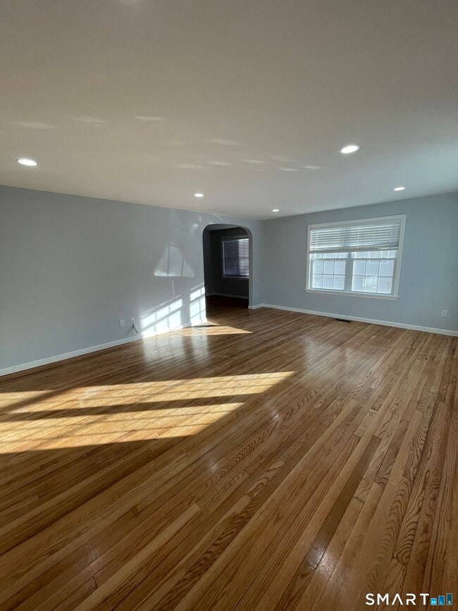 Building Photo - 250 Swanson Ave