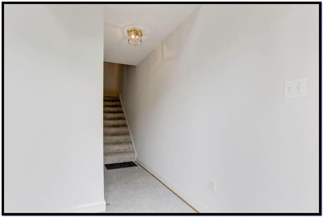 Building Photo - 43784 Brookline Terrace