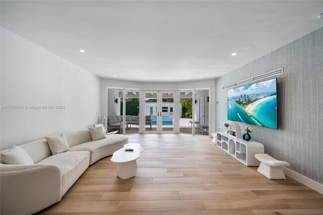 Foto del edificio - 730 SW 26th Rd