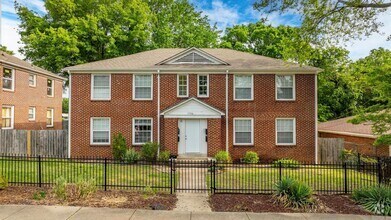 Building Photo - 1720 W 19th St