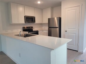 Building Photo - 3310 Noir Ln