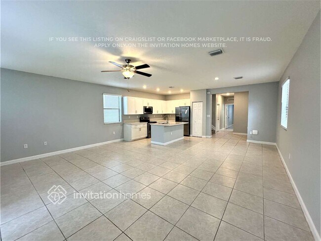 Building Photo - 3445 W 110th St