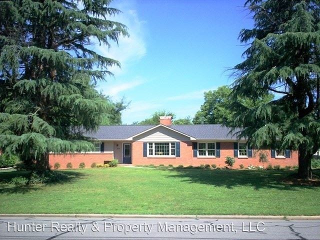 Primary Photo - 3 br, 2 bath House - 2424 Greenwich Road