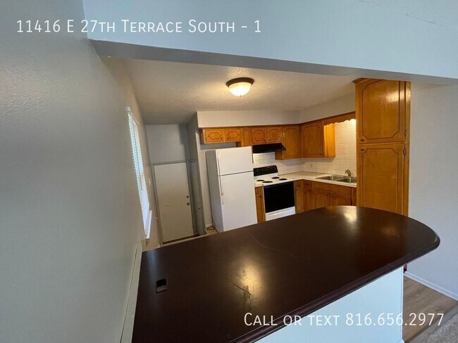 Foto del edificio - 11416 E 27th Terrace S