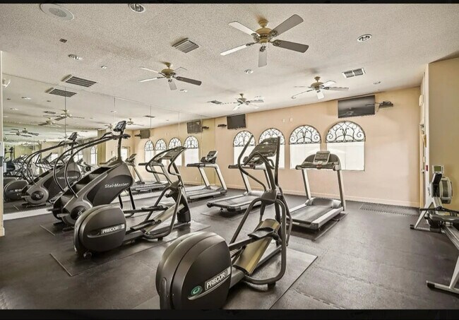 Foto del edificio - 1900 Danbrook Dr