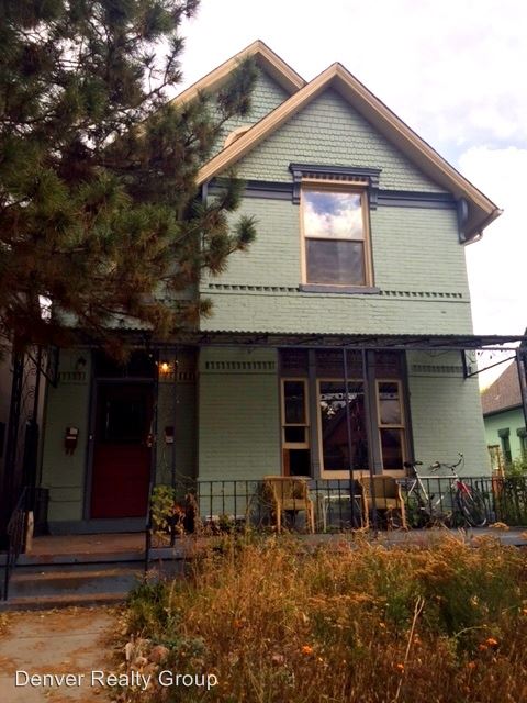 Building Photo - 2338 Marion St