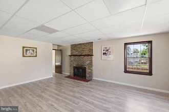 Building Photo - 3704 42nd Ave