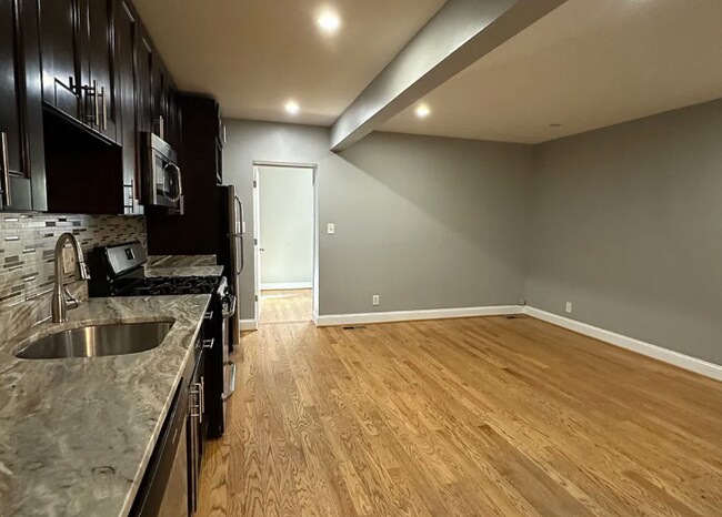 Foto del edificio - 1321 Orren St NE