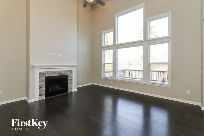 Foto del edificio - 1740 Primrose Park Rd