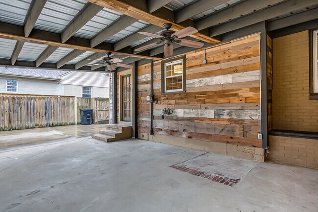 Foto del edificio - 308 Highland Ave