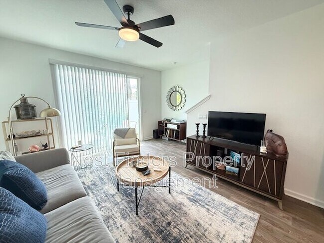 Building Photo - 12743 Barrack Ln
