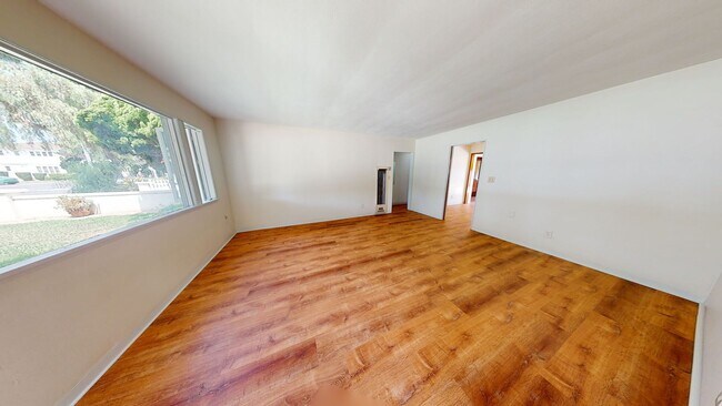 Building Photo - Mid-century vibe | New flooring & paint