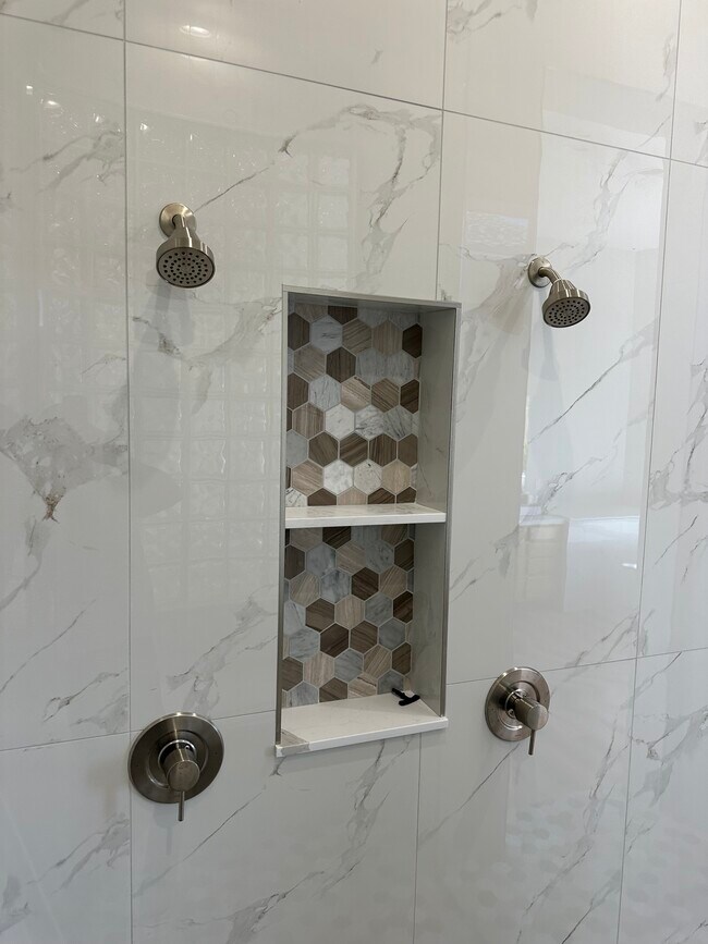 Building Photo - 42107 N Mountain Cove Dr