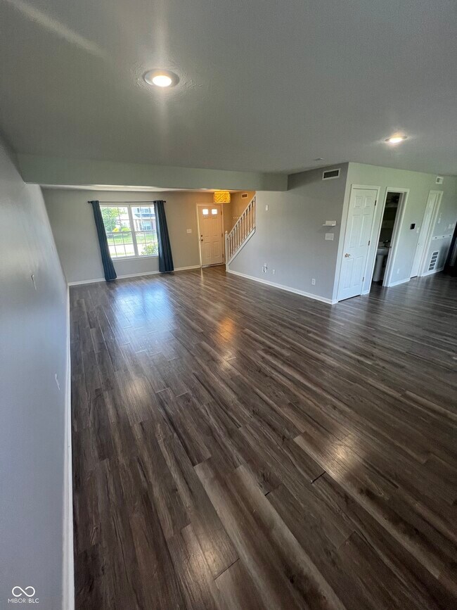 Foto del edificio - 1239 Highland Lake Way