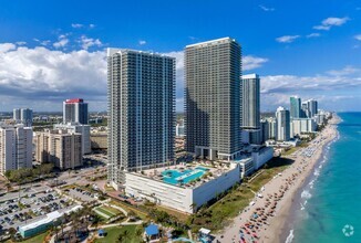 Building Photo - 1830 S Ocean Dr