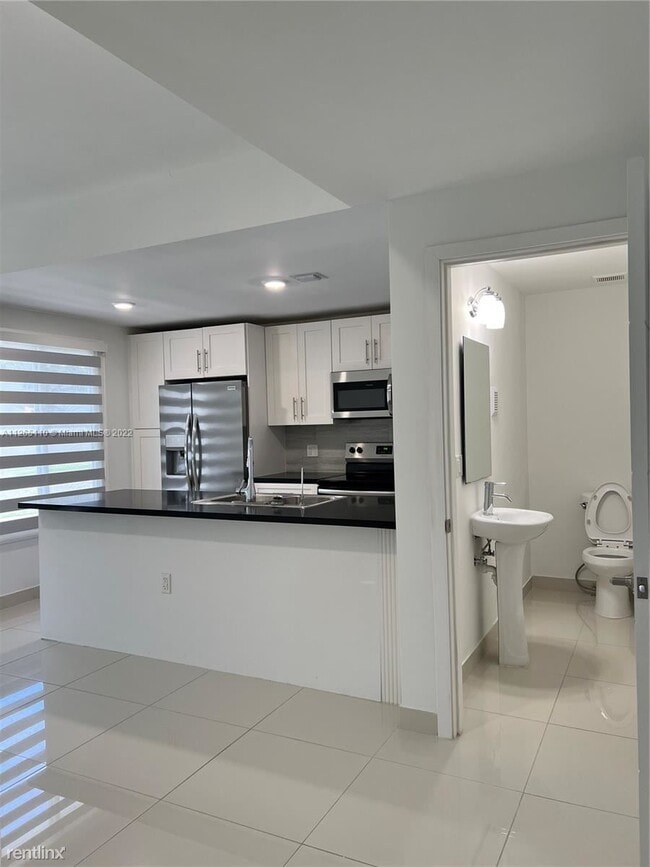 Building Photo - 4 br, 3.5 bath House - 13944 SW 259th Way ...