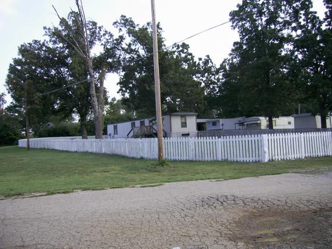 Foto del edificio - Kingwood Mobile Home Park