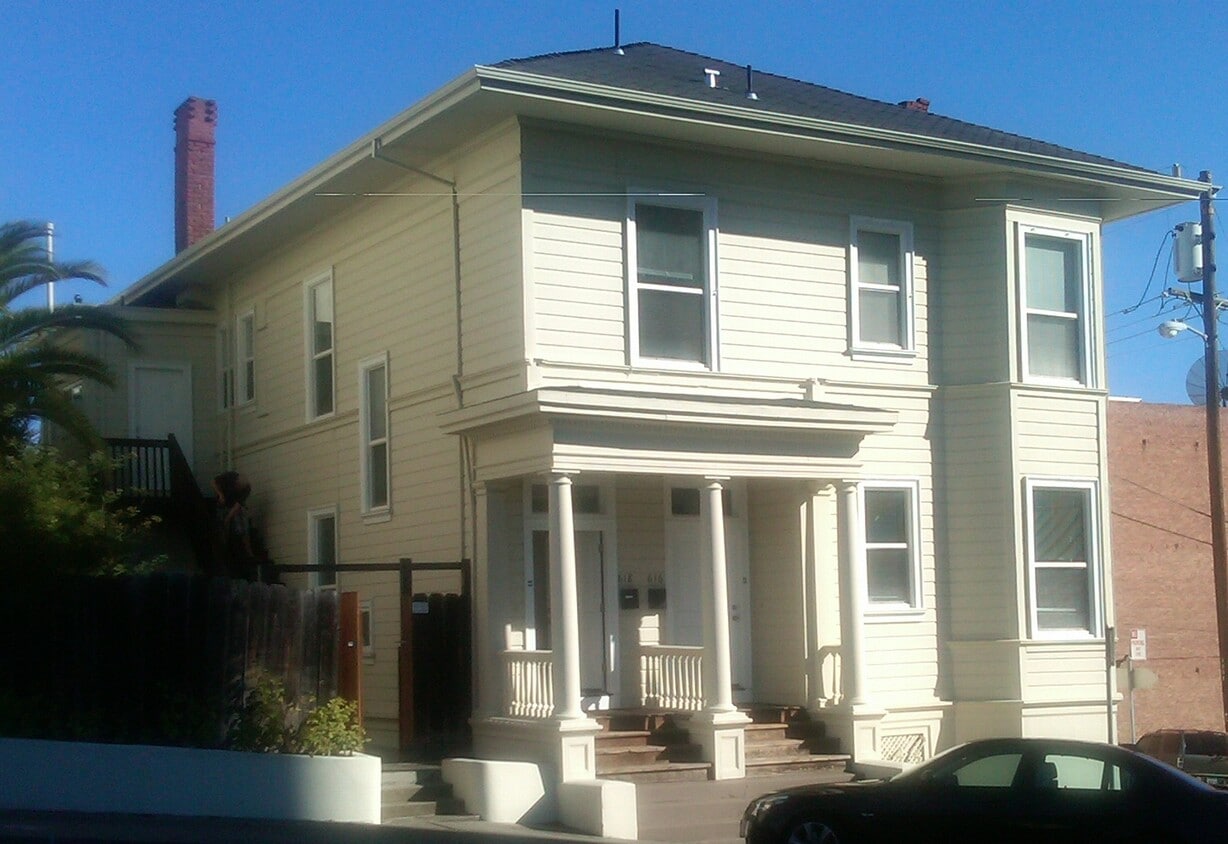 Primary Photo - 616 Sacramento St