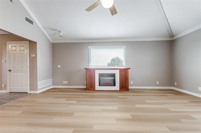 Foto del edificio - 5675 4 Seasons Ln
