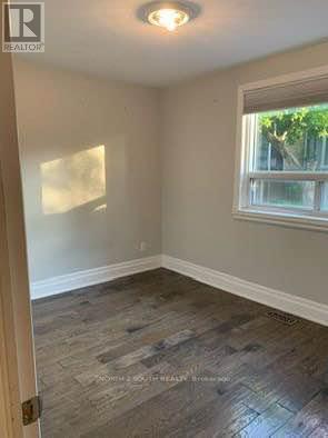 Building Photo - 53 Roskell Crescent