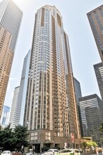 Building Photo - 222 N Columbus Dr
