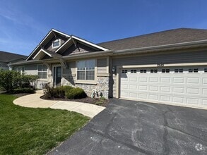 Building Photo - 7585 Western Gailes Dr