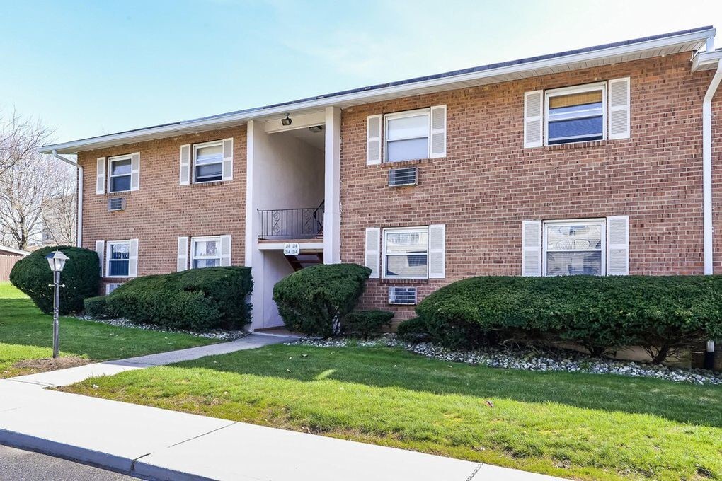 735 Greens Ave, Long Branch, NJ 07740 Condo for Rent in Long Branch, NJ