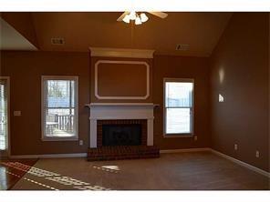 Building Photo - 2820 Saddlebrook Glen Dr
