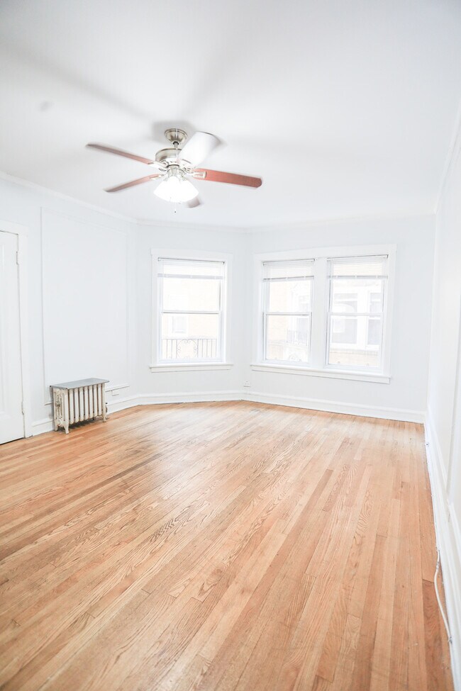 Foto del edificio - 6418 N Newgard Ave