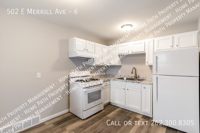 Building Photo - 502 E Merrill Ave