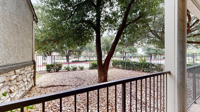 Interior Photo - Lakeline Villas