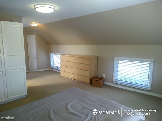 Foto del edificio - 3 br, 2 bath House - 421 Pepper Ave Unit 1
