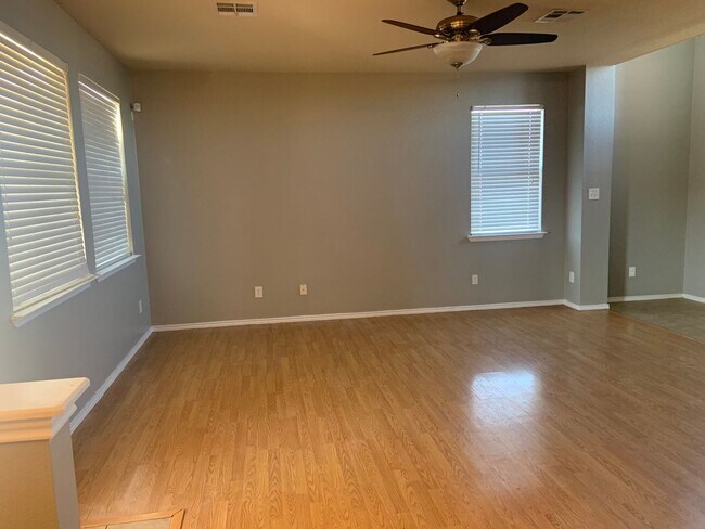 Building Photo - 4915 Allegany Dr