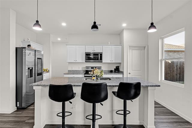 Foto del edificio - 8348 Hawkview Dr