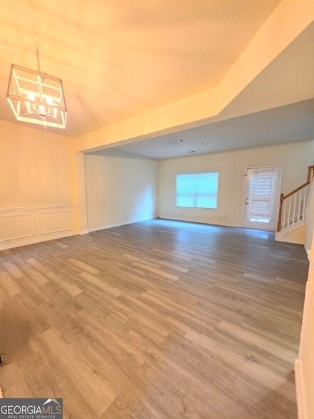Building Photo - 207 Granite Way
