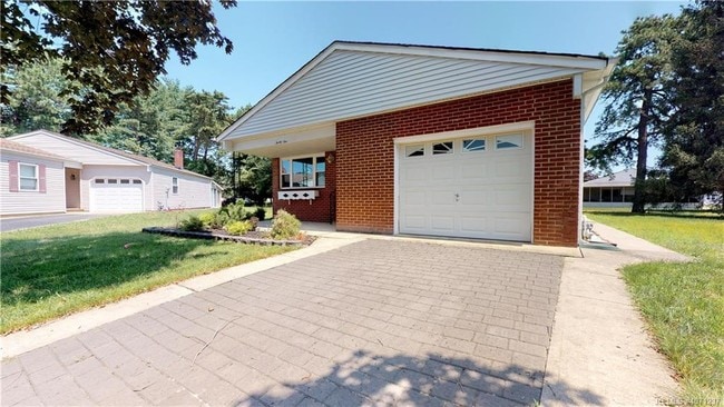Building Photo - 21 Shannon Ct