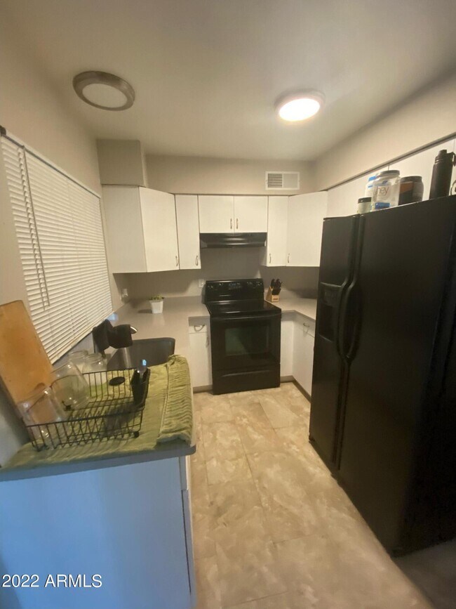 Building Photo - 4625 Thomas Rd