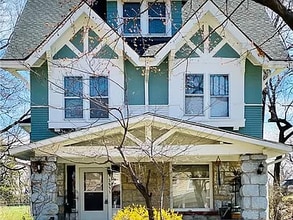 Building Photo - 2831 Harrison St