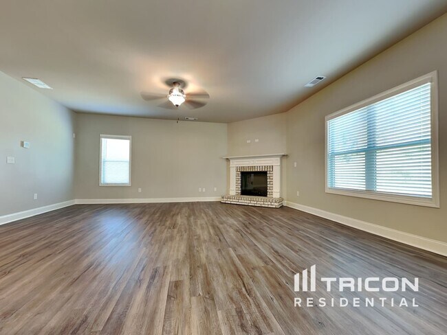 Building Photo - 142 Massey Ln