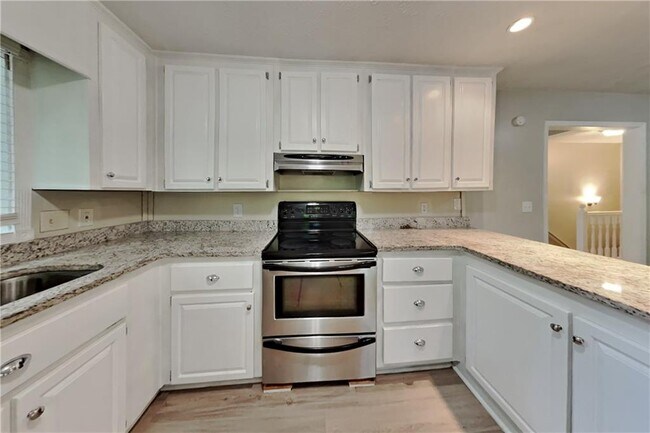 Foto del edificio - 1675 Cedar Grove Dr